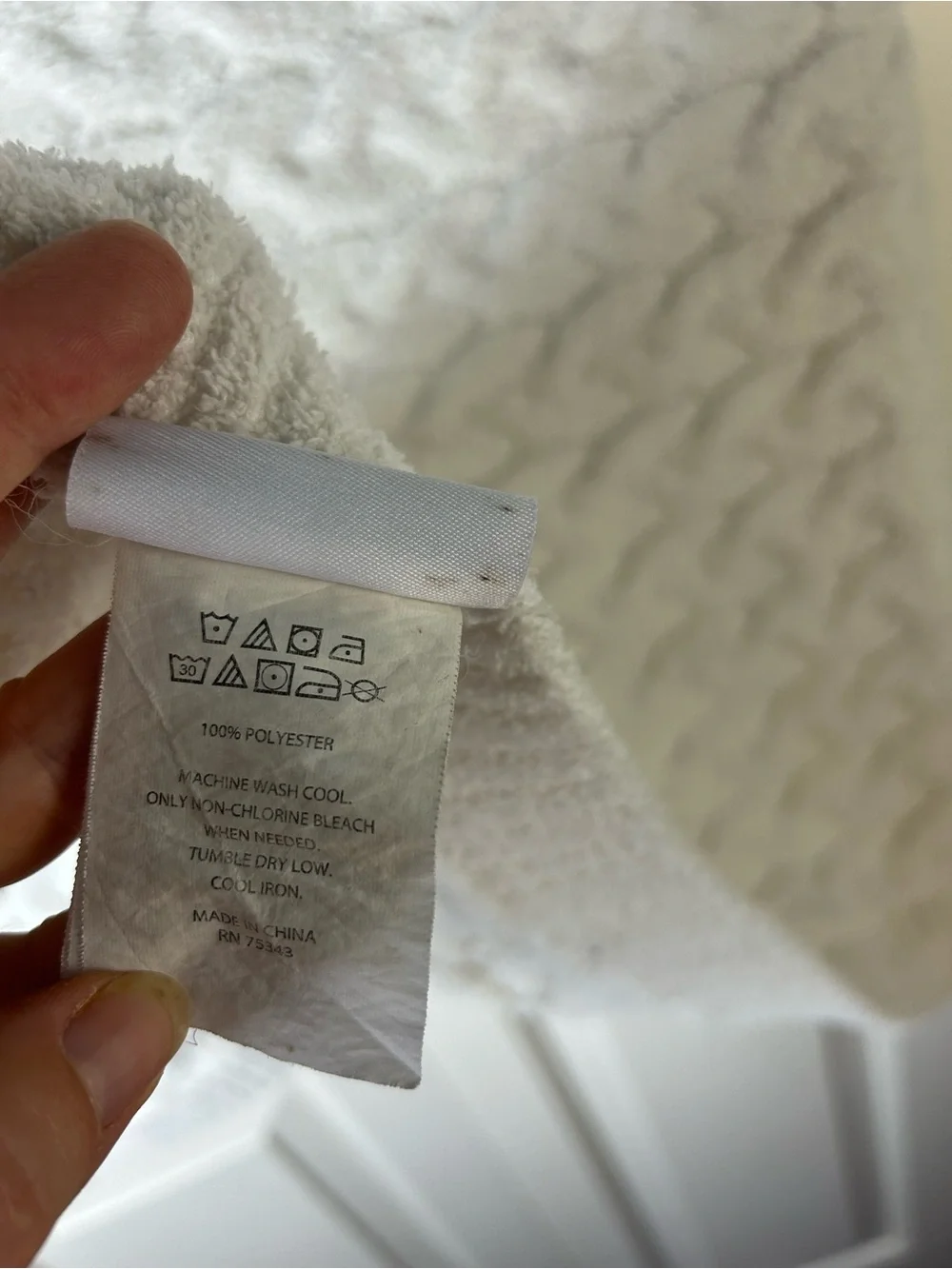 Novogratz Cable Sweater Knit Baby Blanket White Chenille Soft Security Lovey